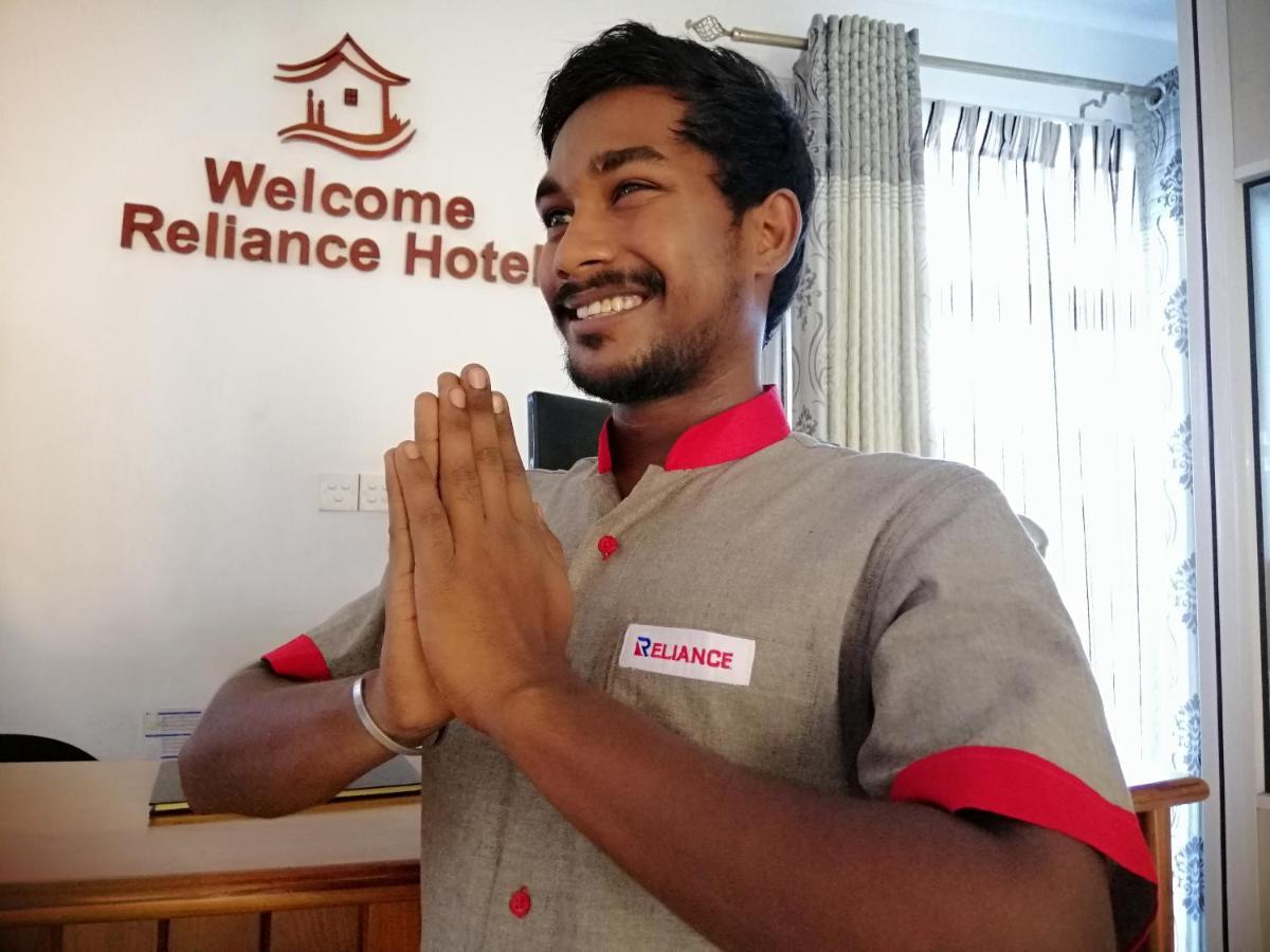 Reliance Hotel Boralesgamuwa Esterno foto