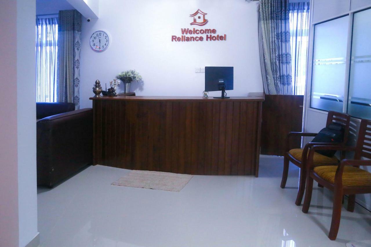 Reliance Hotel Boralesgamuwa Esterno foto
